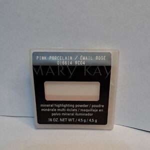 Mary Kay Pink Porcelain Mineral Highlighting Powder